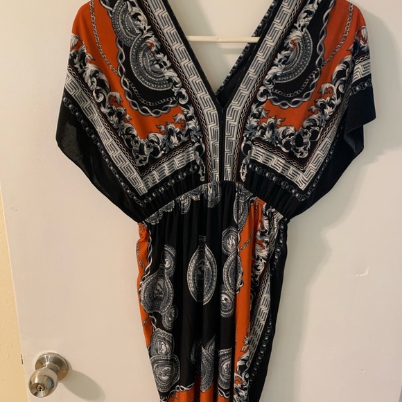 Colorful elastic waist dress. - Picture 2 of 3